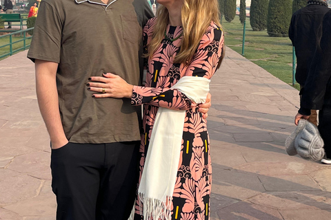 Från Delhi: Agra övernattningstur med Fatehpur SikriRundtur med 5-stjärnigt hotellboende.