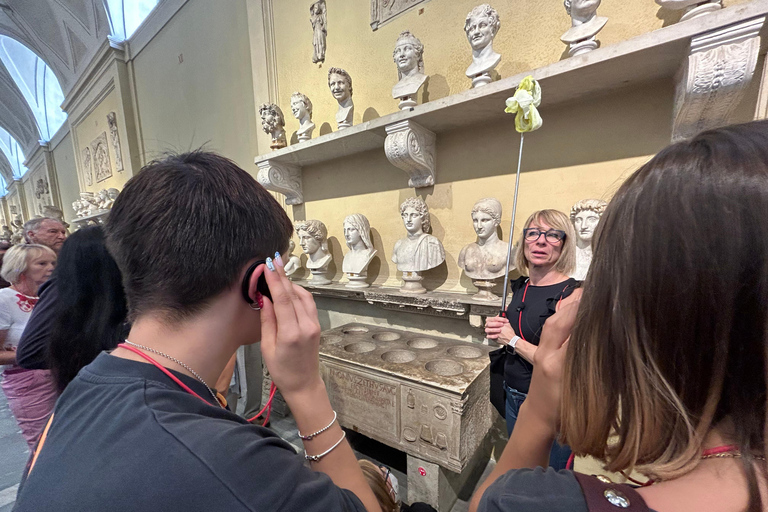 VIP Vatican Tour Sistine Chapel, St.Peter’s & Skip-the-Line Rome: Vatican Museums and Sistine Chapel Semi- Private Tour