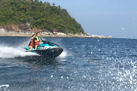 Phuket: Jet Ski Tour Patong Beach with 9 Check-in Points Have fun with a trip to 9 check-in points on Phuket Island.