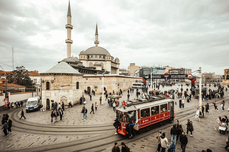 Istanbul: Baklava Backstreets Food Tour with 12+ Tastings