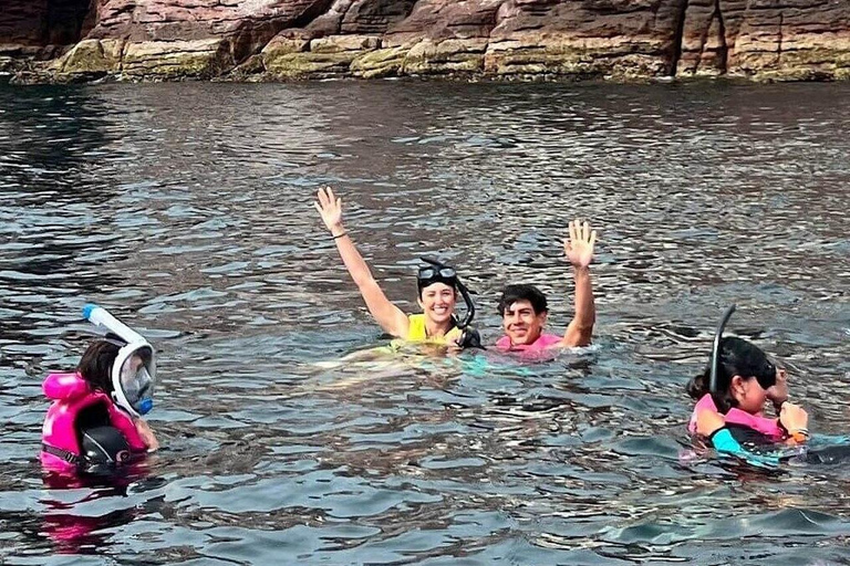 Espiritu Santo Island Tour with Sea Lion Snorkeling