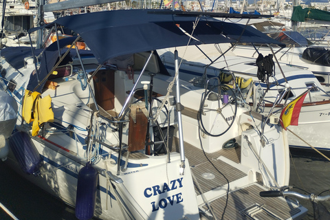Maiorca: passeio de barco em Cala Vella com natação, comida e bebidasMaiorca: passeio de barco com natação, comida e bebidas