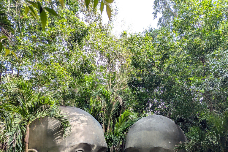 Tulum Instagram: Giant Sculpture, Cenote Atik & City of Arts