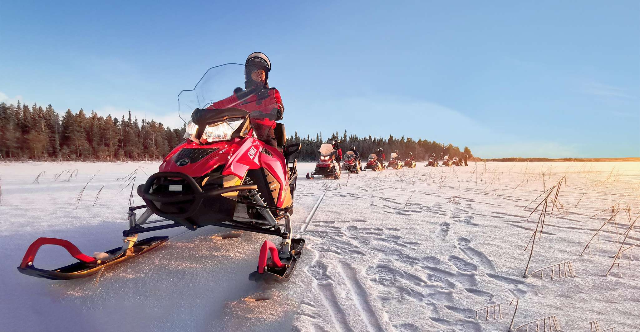Desde Rovaniemi, Snowmobile Safari en el desierto ártico - Housity