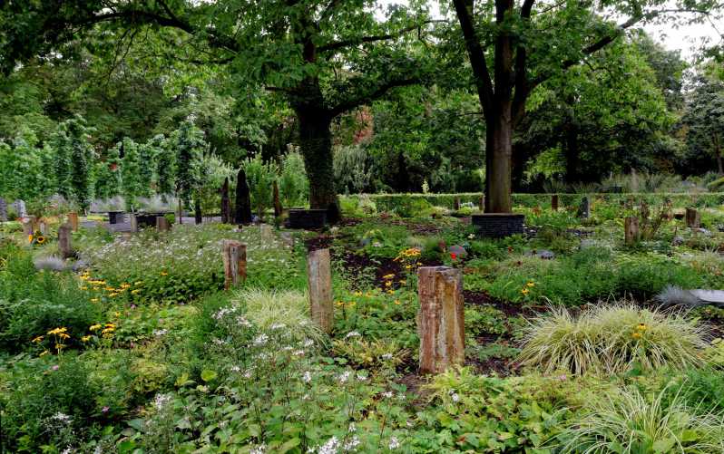 Colonia: cimitero di Melaten con tour privato della città vecchia