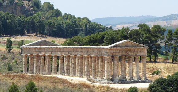 Ab Palermo: Tagesausflug Erice, Salinen und Segestasta