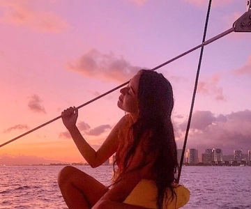 Oahu: Waikiki Gün Batımı Katamaran Yelkeni ve Yüzme