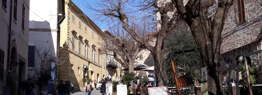 Spello : une chasse au trésor en rimes. En vous amusant, vous découvrirez la vieille ville
