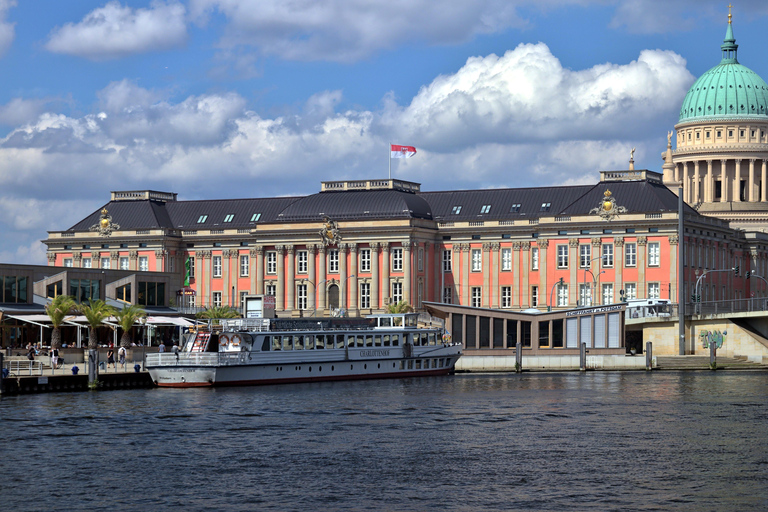 Von Berlin nach Potsdam Luxuriöse VIP Halbtagestour im Van