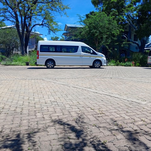 Transfer von Kasane nach Victoria Falls Town oder umgekehrt