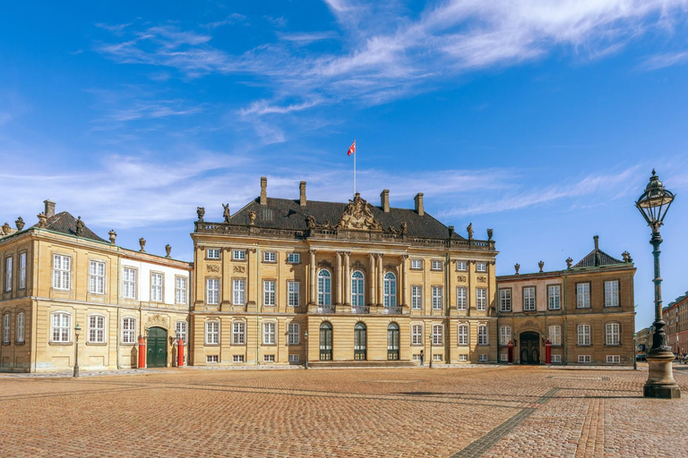 Fast-Track Christiansborg Palace Copenhagen Private Tour5-hour: Amalienborg Palace, Christiansborg Palace &amp; Transfer