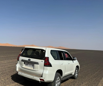 Merzouga: Desert Day Trip with 4x4 Ride and Berber Pizza