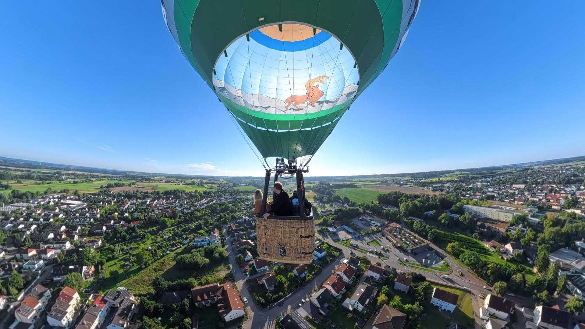 Augsburg: VIP-Ballonfahrt im Heißluftballon nur zu zweit plus Pilot