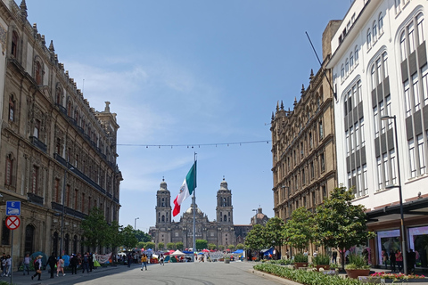 Biking tour: From Chapultepec to Downtown