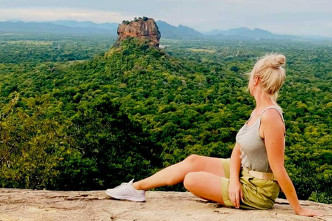 Kandy: Dambulla, Sigiriya, and Village Safari Day Tour