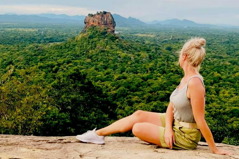 Kandy: Dambulla, Sigiriya, and Village Safari Day Tour