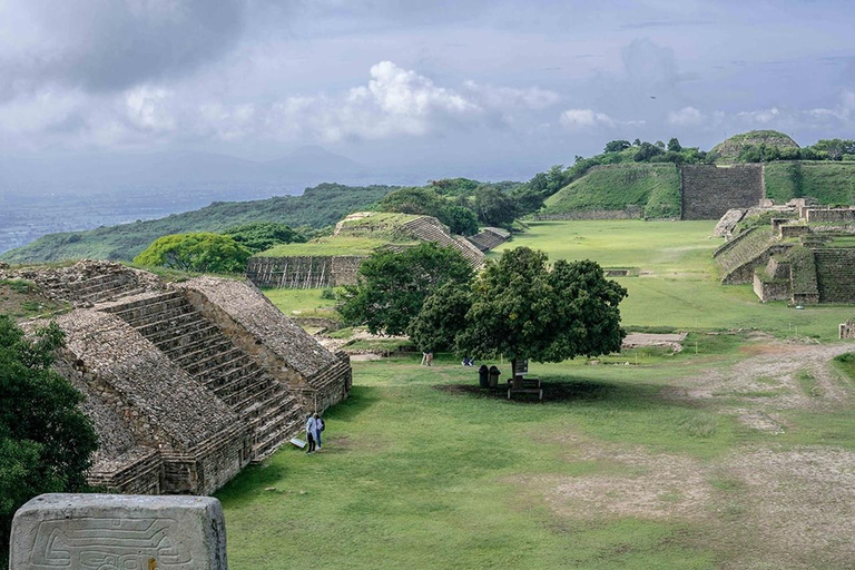 Oaxaca: Monte Albán Archaeological Site Tour