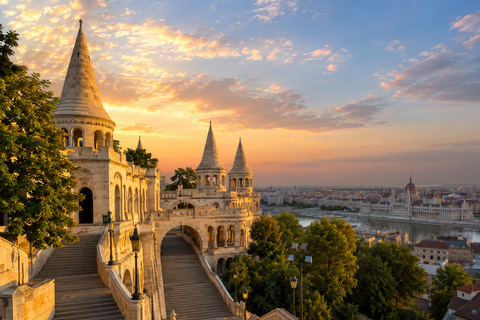 Budapest Highlights Walking Tour: Parliament to Buda Castle