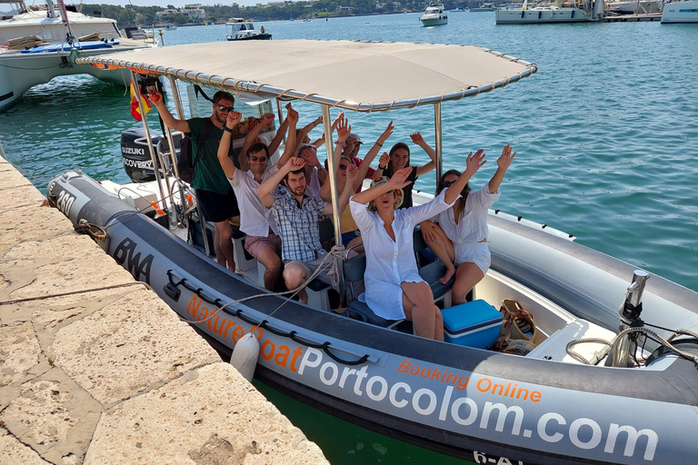 Boottocht vanuit Portocolom naar het natuurgebied Cala VarquesBoottocht van Portocolom naar het natuurgebied Cala Varques