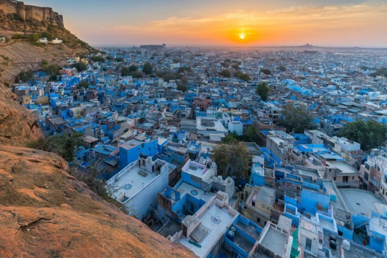 Rajasthan Odyssey: 5-Day Jaipur, Jodhpur, and Udaipur Tour Tour with Transportation and Guide only