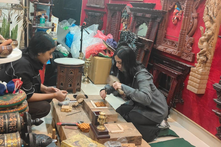 Kathmandu Wood Carving Express Workshop with Hotel Pickup