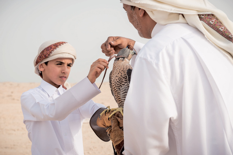 Qatar: Experiência privada de falcoaria com falcoeiros locais