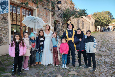 Colonia del Sacramento: Vintage Time Travel Experience Cologne: Vintage Experience and Guided Walk through the Old Town