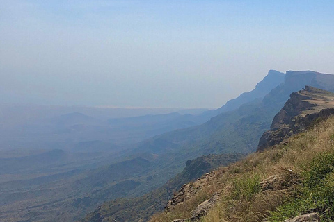 Circuit à l&#039;est de Salalah : Découvrez la ville de Taqa et le mode de vie montagnard