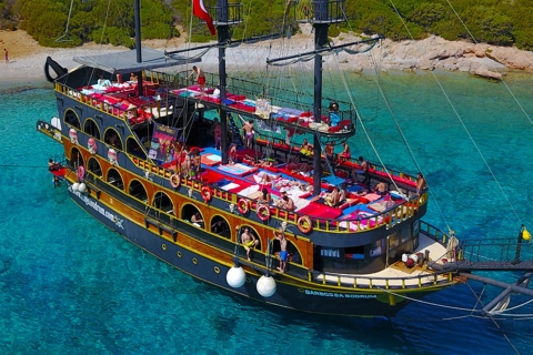 Bodrum: Piratenboottocht met lunch
