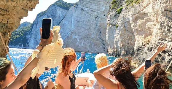 Zakynthos: Small Group Turtle Tour with Swim Stops