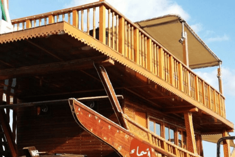 Dhow cruise bij zonsondergang in Muscat