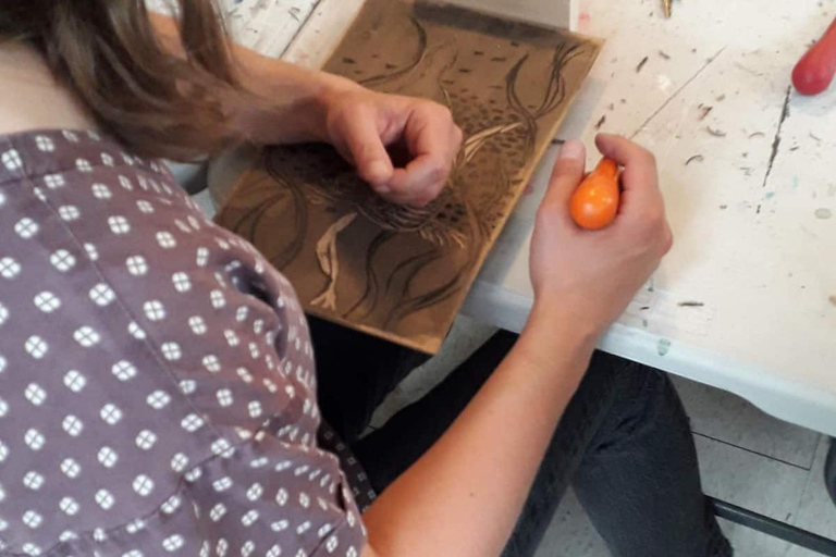Learn wood engraving techniques in Oaxaca City