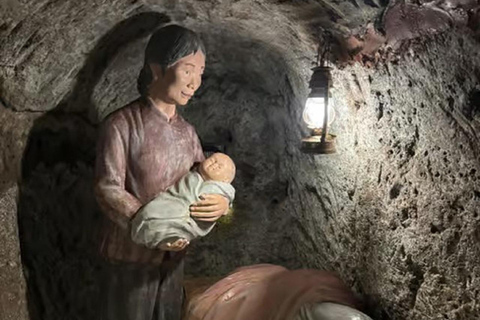 From Hue: DMZ Tour with Vinh Moc Tunnels and Khe Sanh Base