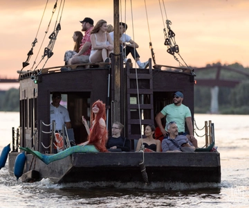 Warsaw: Traditional Galar Cruise on The Vistula River