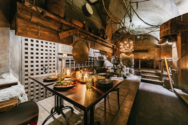 Prague : dîner médiéval avec boissons à volontéDîner 5 plats : menu volaille