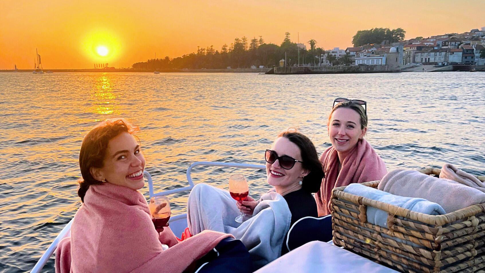 Porto: Private Bootsfahrt auf dem Douro, 6 Brücken und Sonnenuntergang – nur für Sie