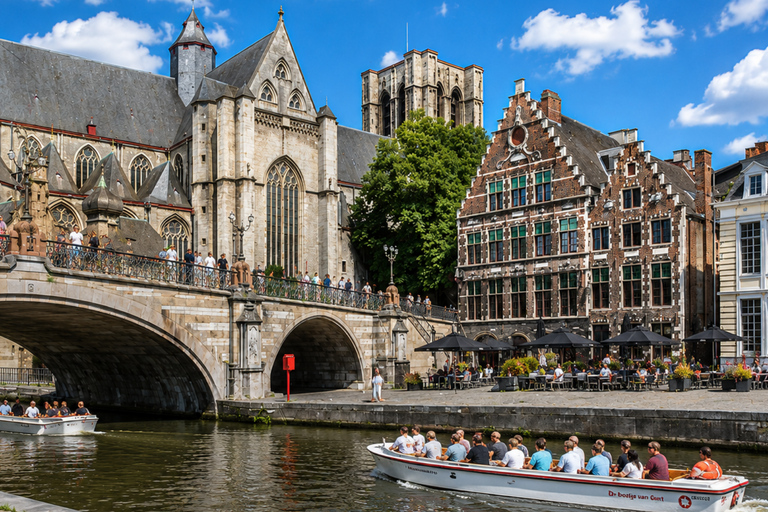 Ghent on Foot: Castle Walls, Canals & Medieval Quays 2-hour Ghent Walking Tour
