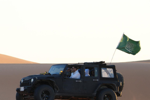 Riyadh: Desert Dune Bashing and Sandboarding Tour