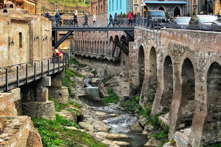 Tbilisi: 5-Day Private Guided Tour with Wine Tasting