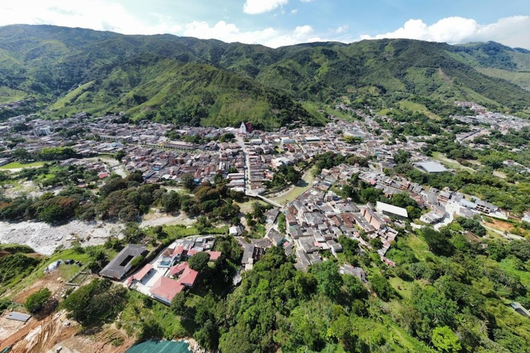 MEDELLIN: TOUR CISNEROS + CORREGIMIENTO SANTIAGO + MUSEO FUNDA TUNEL