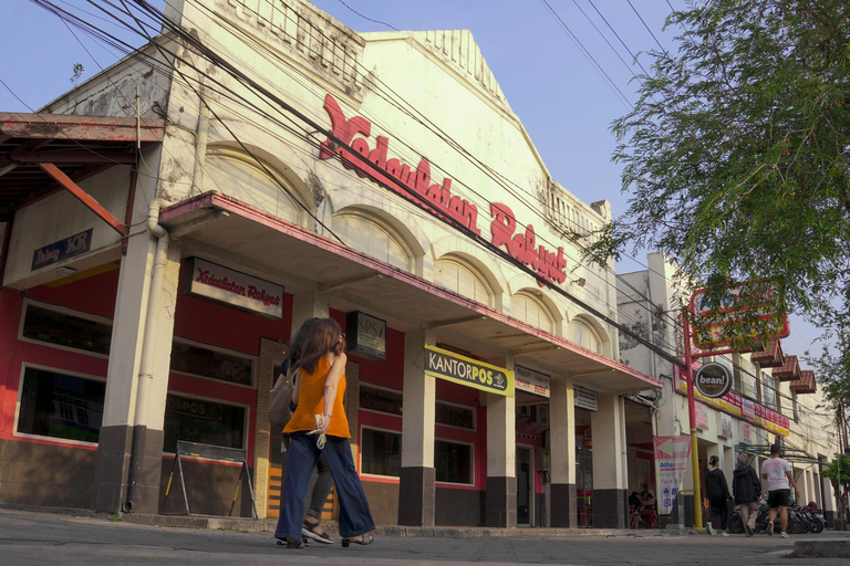 Colonial Heritage Walking Tour: Tugu Jogja to Kilometer Zero