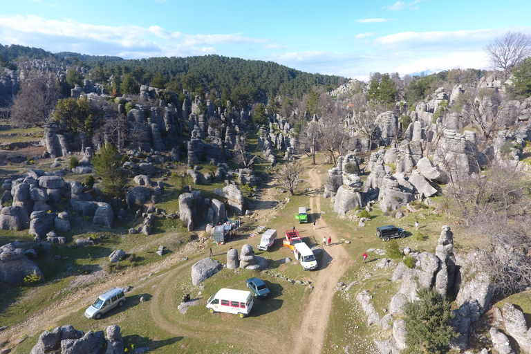 Side: wycieczka 1-dniowa do kanionu Orła z Adlerem i lunchemWycieczka do Kanionu Orła i spływ raftingowy z obiadem i odbiorem z hotelu