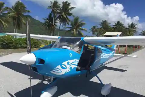 Bora-Bora 30 minutes private flight in light aircraft