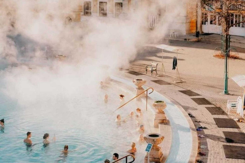 Budapest: Eintritt ins Széchenyi-Thermalbad mit privatem TransferBudapest: Széchenyi Thermal Bath Entry with Private Transfer