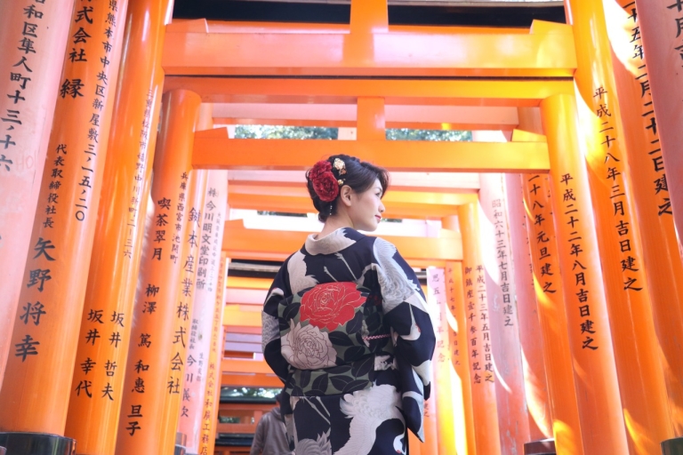 Traditionele Kimono-verhuurervaring in KyotoKyoto-toren