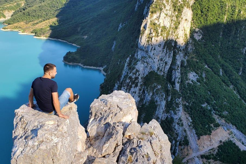 Z Tirany: Wycieczka instagramowa nad jezioro Bovilla z przewodnikiem