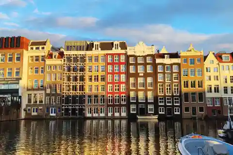 Joyeux anniversaire Amsterdam ! Visite exclusive avec un guide de la région