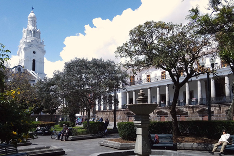 Quito: First UNESCO World Heritage Site (eng, deu, esp)