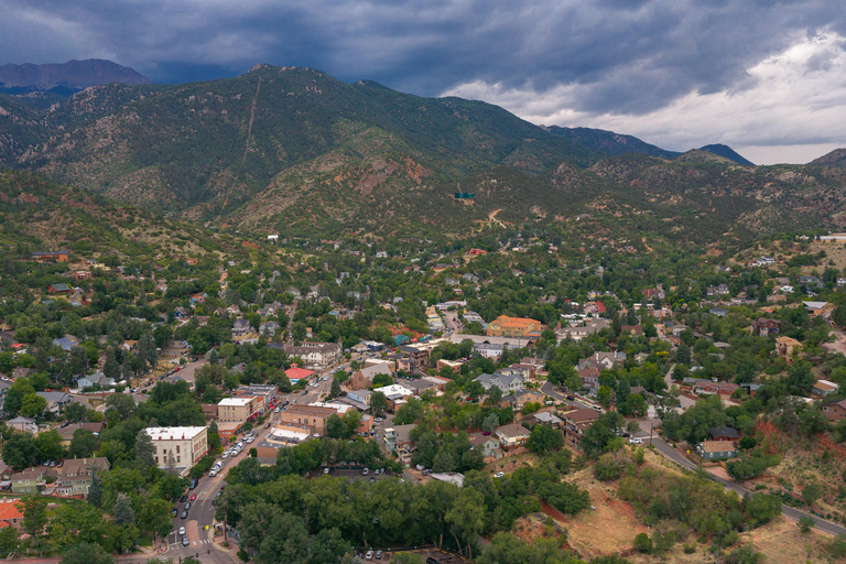 Pikes Peak COG Train & Garden of the Gods Private Tour