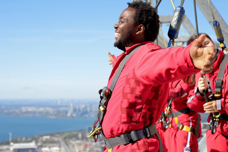 Toronto: CN Tower EdgeWalk Adventure Experience